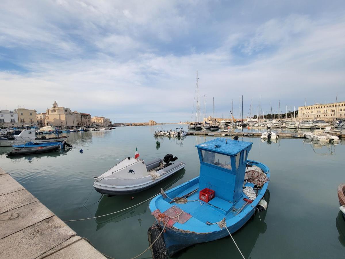 Giovinazzo Historic Apulia Old Town Stone House With Private Patio Lejlighed Eksteriør billede