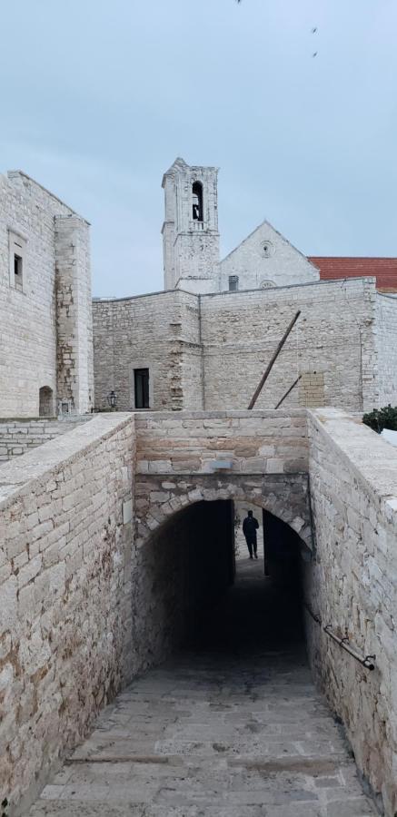 Giovinazzo Historic Apulia Old Town Stone House With Private Patio Lejlighed Eksteriør billede